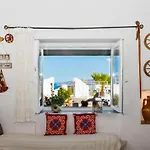 Sea View Traditional * Komia